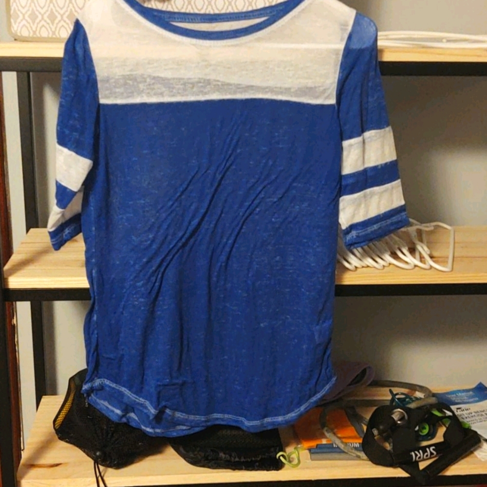 3/4 length top